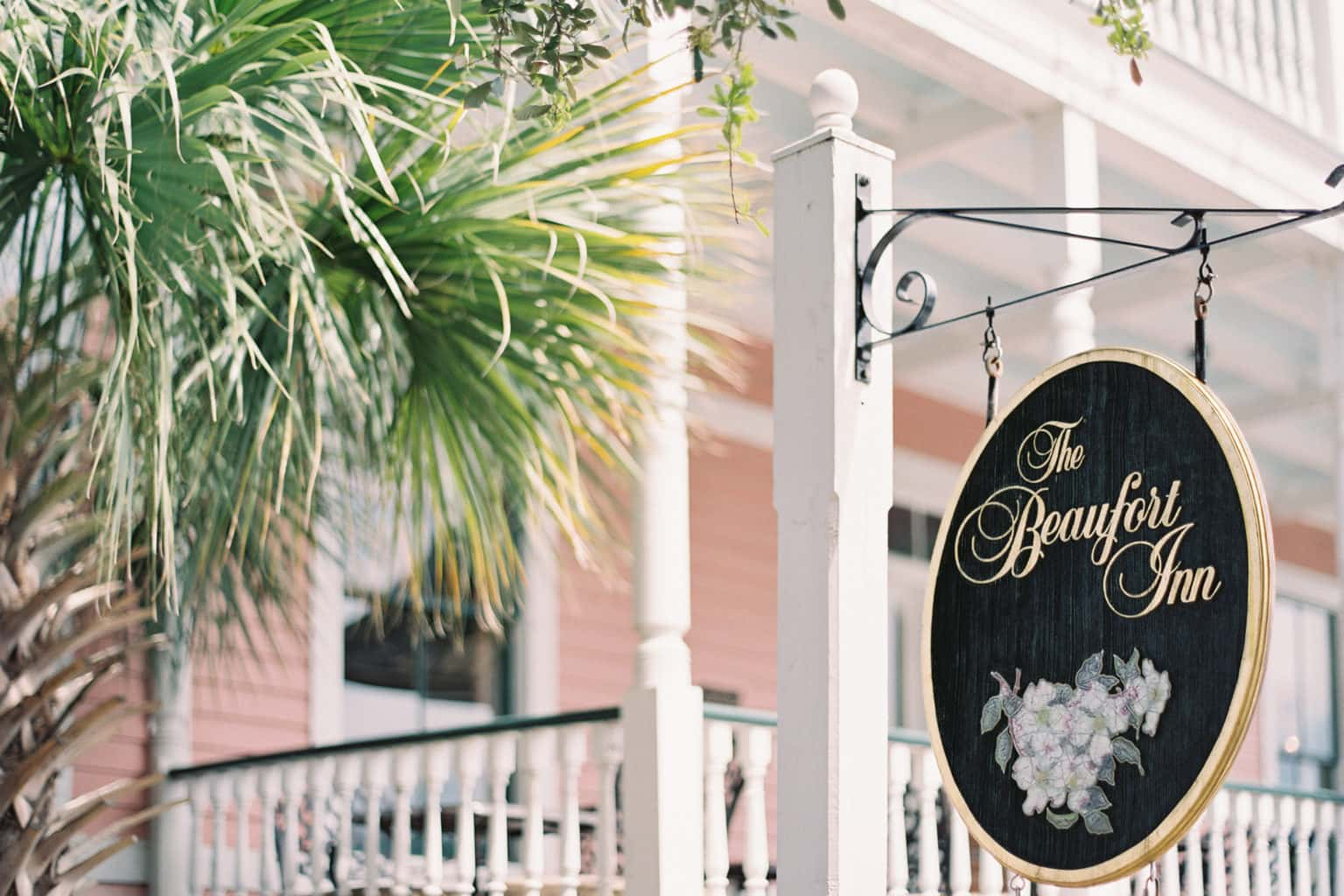 The Beaufort Inn sign